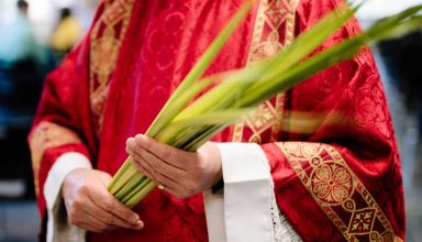 ¿Por qué la Iglesia exige a los presbíteros y obispos una vida célibe?